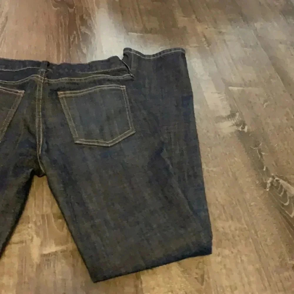 GAP Limited‎ Edition  Dark Wash 6R - Picture 3 of 7